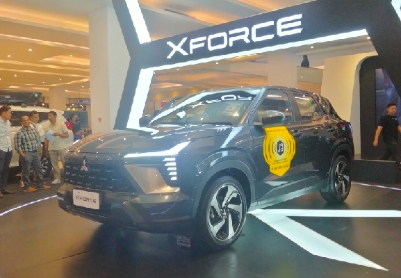 Mitsubishi XFORCE diluncurkan di Padang.
