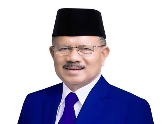 Mantan Bupati Padang Pariaman, Ali Mukhni. (Foto: istimewa)