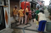 Pendistribusian air bersih Perumda Air Minum Kota Padang. (Foto: istimewa)