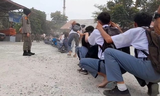 Puluhan pelajar ditertibkan Satpol PP Kota Padang. (Foto: istimewa)