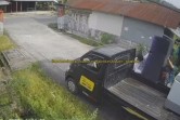 Aksi kupak rumah di Siteba terekam CCTV. 