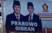  Baliho Prabowo-Gibran di Jalan Jenderal Sudirman Padang. (Foto: istimewa)