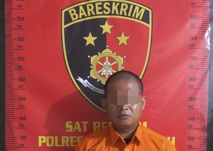 seorang pria di Payakumbuh diringkus Sat Reskrim Polres Payakumbuh pada Kamis, 14 Desember 2023.