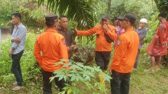 Tim SAR gabungan saat melakukan pencarian. (Fpto: istimewa)