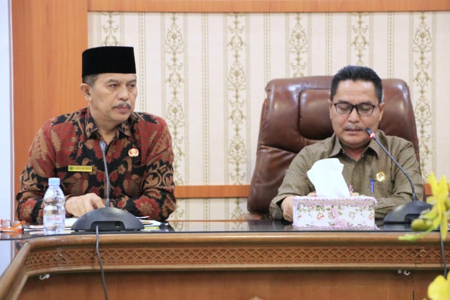 Kemenag Sumbar saat rapat pengumuman pendaftaran petugas haji. (Foto: istimewa)