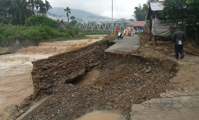 Banjir di salah satu Kecamatan di Kabupaten Pasaman. (Foto: istimewa)