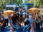 Walikota Padang Hendri Septa saat meresmikan koridor 2 dan 3 Bus Trans Padang. (Foto: istimewa)