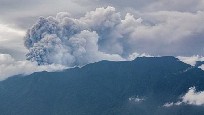 Status Gunung Marapi Sumbar jadi siaga. (Foto: CNBC Indonesia)