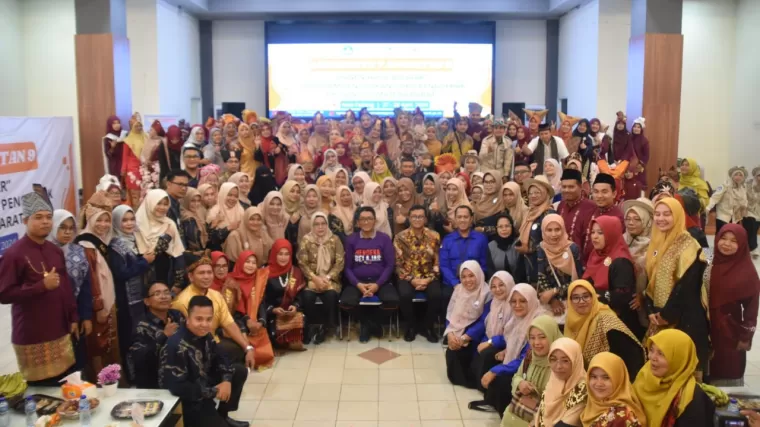 Mendorong Inovasi Edukatif, Lokakarya Guru Penggerak 2024 di Youth Center Padang