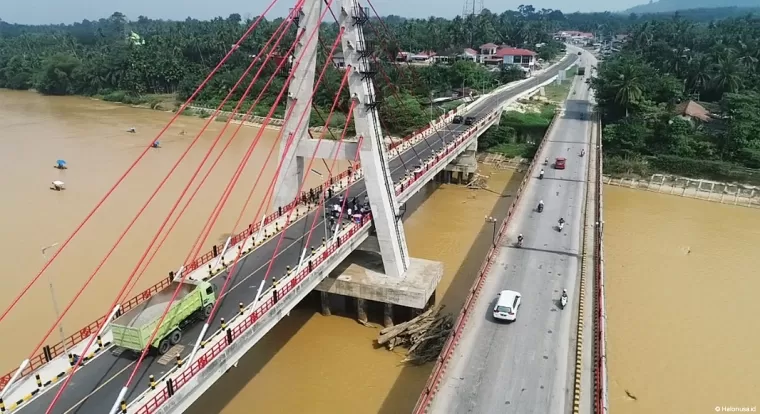 Jembatan Sungai Dareh. (Foto: Istimewa)