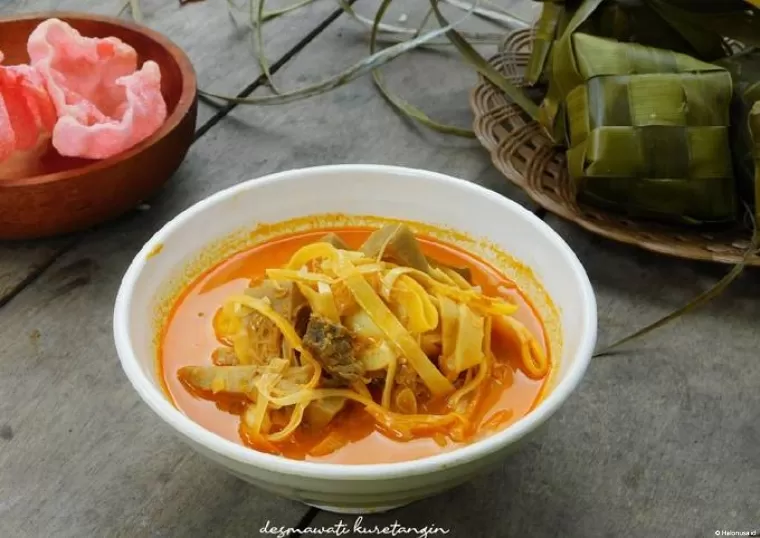 Katupek gulai pitalah. (Foto: Cookpad)