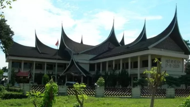 Kantor DPRD Kabupaten Agam. (Foto: Istimewa)