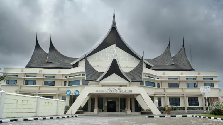 Kantor DPRD Kota Padang Panjang. (Foto: Istimewa)