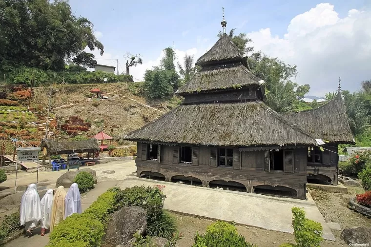 Masjid Tuo Kayu Jao. (Foto: Wikipedia)