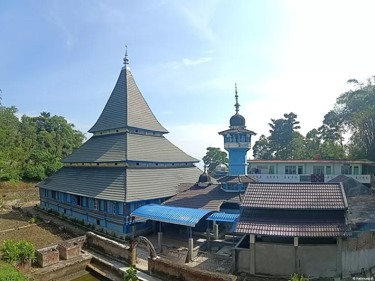 Masjid Bingkudu, Agam. (Foto: Wikipedia)