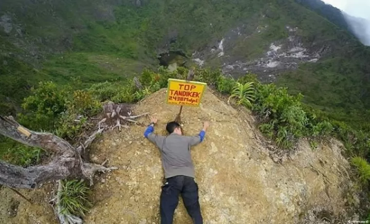 Puncak Gunung Talang. (Foto: Istimewa)