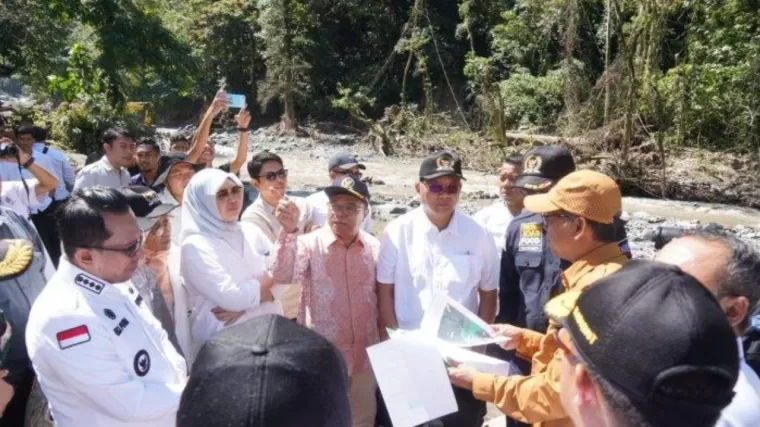 Sudin, anggota Komisi IV DPR RI mengunjungi KWA Lembah Anai bersama Bupati Tanah Datar Eka Putra. (Foto: Istimewa)