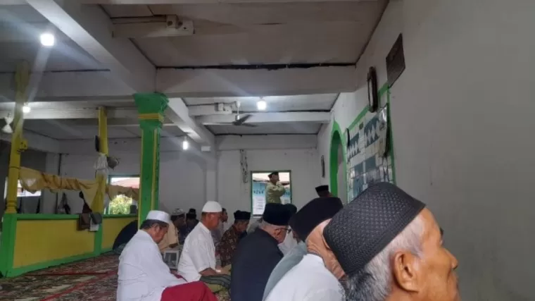 Jamaah Naqsabandiyah di Padang salat Idul Adha hari ini, Sabtu 15 Juni 2024. (Foto: Istimewa)