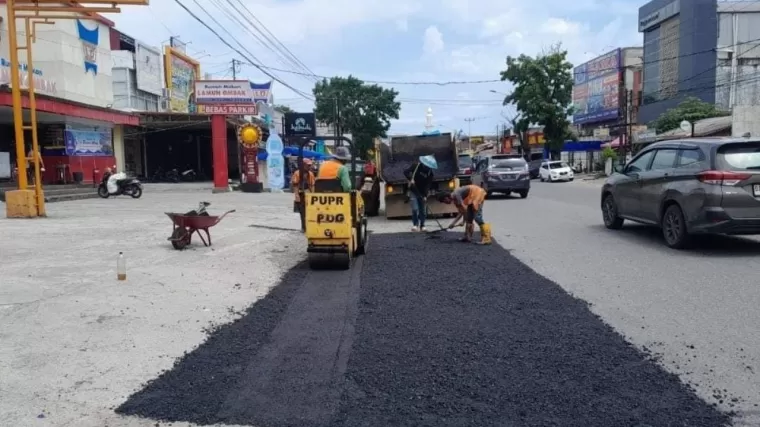 Sepanjang Tahun 2024, PUPR Kota Padang Tambal 120 Jalan Berlobang