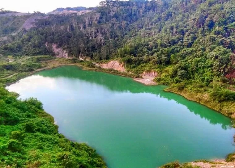 Danau Hijau Bukit Bual. (Foto: Istimewa)