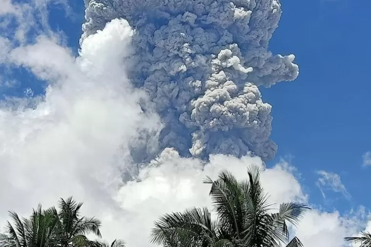 Gunung Ibu. (Foto: BNPB RI)