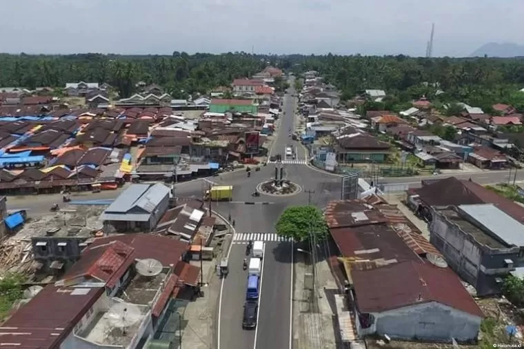 Simpang Empat di Kabupaten Pasaman Barat. (Foto: Istimewa)