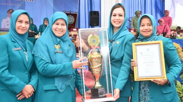 Kota Padang Raih Juara Umum Lomba PKK Tingkat Sumbar untuk Kedua Kalinya