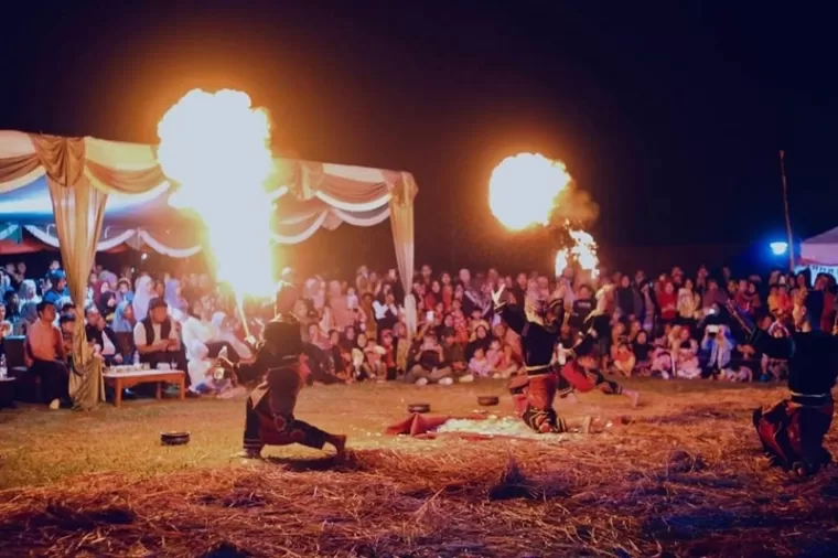 Salah satu rangkaian acara festival Sibalam di Nagari Situjuah Banda Dalam, Kecamatan Situjuah Limo Nagari. (Foto: Istimewa)