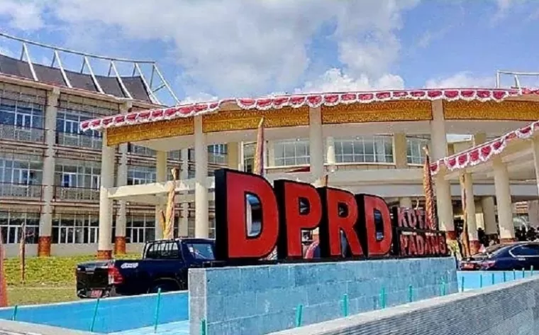 Kantor DPRD Padang