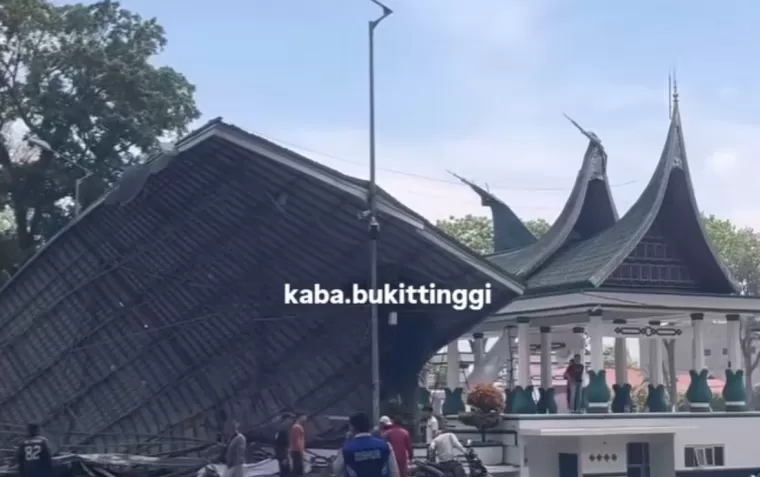 Tangkap layar video angin puting beliung di Bukittinggi