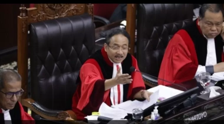 Dissenting Opinion Pertama Dalam Sejarah Sengketa Pilpres - Arunala