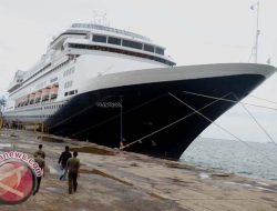 Foto Berlaku 17 Juli 2022, Naik Kapal Ferry Wajib Vaksin Booster