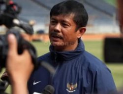 Foto Indra Sjafri Latih Timnas U-22 di SEA Games 2023