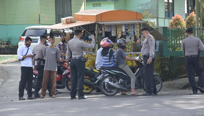 Foto Tak Bermasker, 442 Orang Terjaring Operasi Yustisi di Padang Panjang