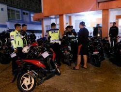 Foto Ratusan Kendaraan Dikandangkan Polisi di Padang