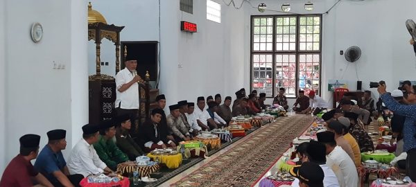 Foto Datangi Sialang, Mahyeldi Minta ada Puskesmas Bisa Rawat Inap