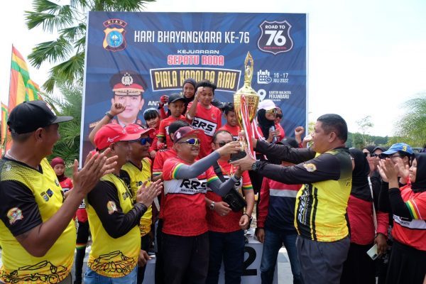 Foto Kejuaraan Sepatu Roda Kapolda Cup 2022, Riau Roller Skate Pekanbaru Sabet Juara Umum