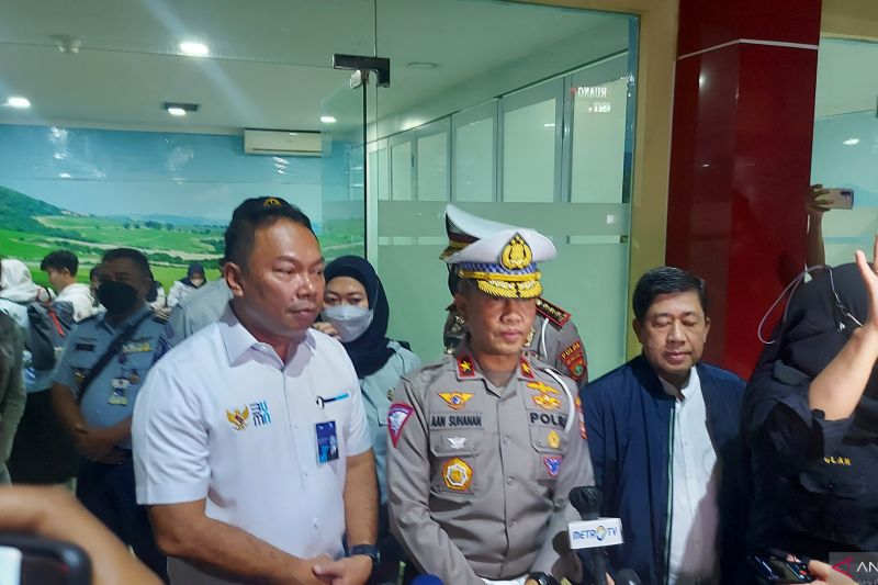 Foto 10 Orang Meninggal Dunia Akibat Kecelakaan Maut di Cibubur