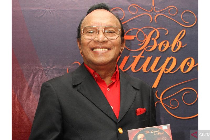 Foto Penyanyi Legendaris Bob Tutupoly Tutup Usia