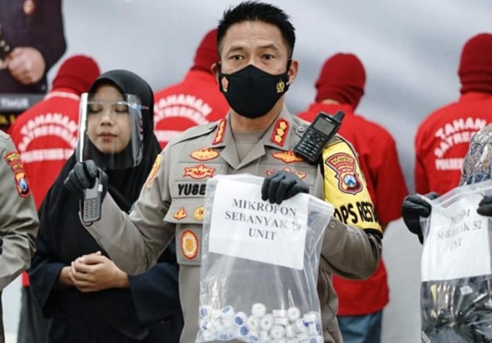 Foto Polisi Tangkap 8 Orang Diduga Joki UTBK SBMPTN 