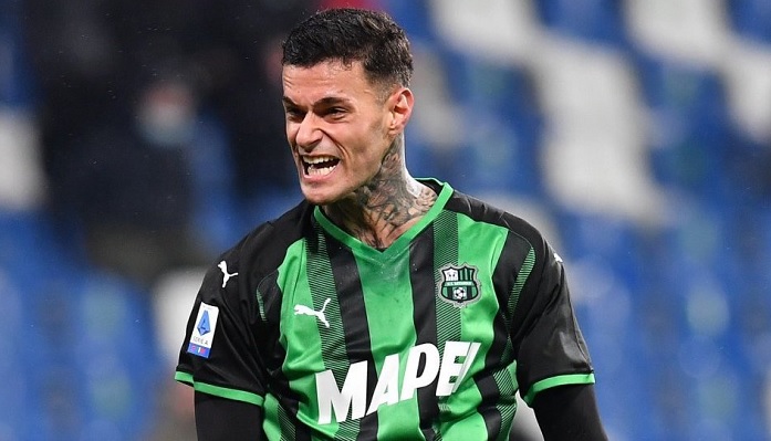 Foto West Ham Setujui Kesepakatan Kontrak Scamacca dari Sassuolo