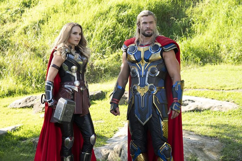 Foto Thor: Love and Thunder&quot; Masih Dominasi  Box Office