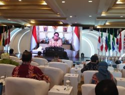 Foto Airlangga: Pemerintah Dorong Berbagai Program untuk Dukung Masyarakat Siap Digital