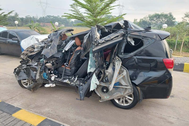 Foto Ayah Wagub Jatim Tewas dalam Kecelakaan di Tol Batang-Pemalang