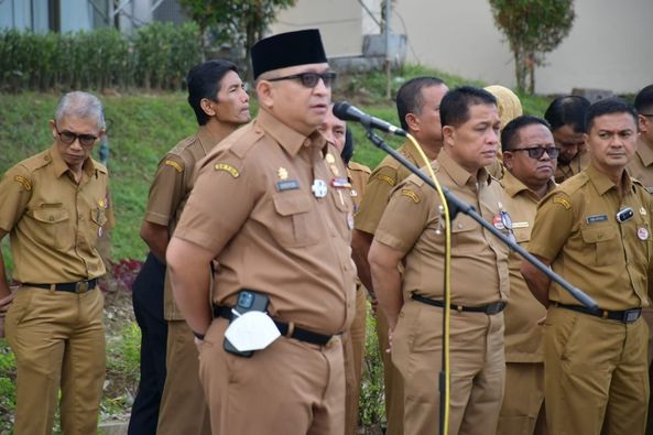 Foto Sekda Padang Ajak ASN Vaksin Booster