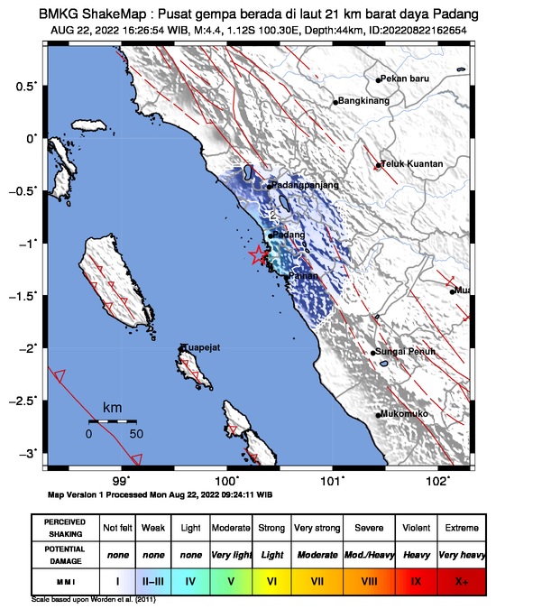 Foto Gempa M 4,4 Guncang Padang