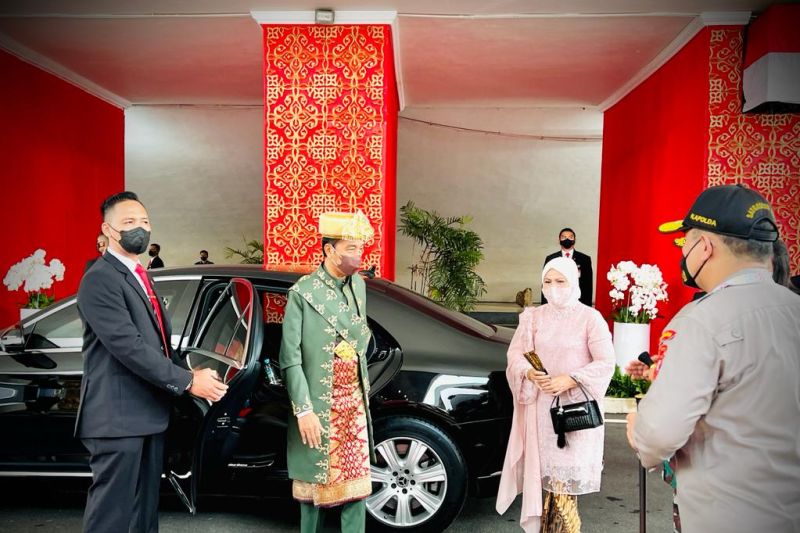 Foto Sidang Tahunan MPR, Jokowi Kenakan Baju Adat Babel Motif Pucuk Rebung