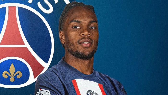 Foto Renato Sanches Resmi Gabung PSG