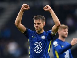 Foto Cesar Azpilicueta Perpanjang Kontrak di Chelsea