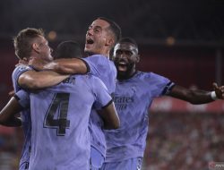 Foto Real Madrid Menang 2-1 atas Almeria